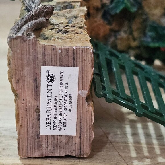 Department 56 Village Stone Archway 4" Green Gate Holly Covered Details Vintage - Picture 5 of 7